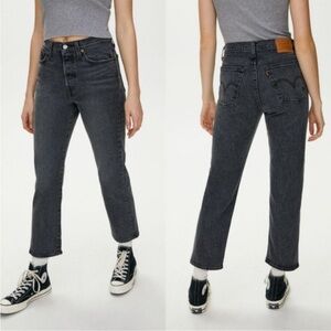 Levi’s wedgie straight leg jeans 26